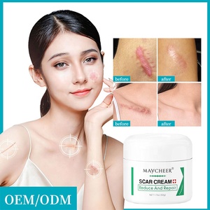 Crème réparatrice pour cicatrices post-opératoires, <span class=keywords><strong>vergetures</strong></span> <span class=keywords><strong>et</strong></span> vieilles cicatrices, pour une peau lisse <span class=keywords><strong>et</strong></span> un teint uniforme. - Product Image 1