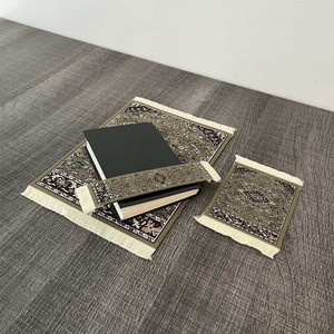 Set Regalo di Prodotti in Stile Persiano: Sottobicchieri a Forma di Tappeto, Tappetini per <span class=keywords><strong>Mouse</strong></span>, Segnalibri a Forma di Tappeto - Product Image 1