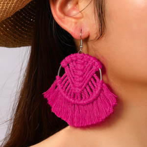 Boucles d'oreilles pendantes bohèmes en corde de chanvre verte avec pompon en forme d'éventail, bijoux de fête pour femmes, accessoire de mode - Product Image 4