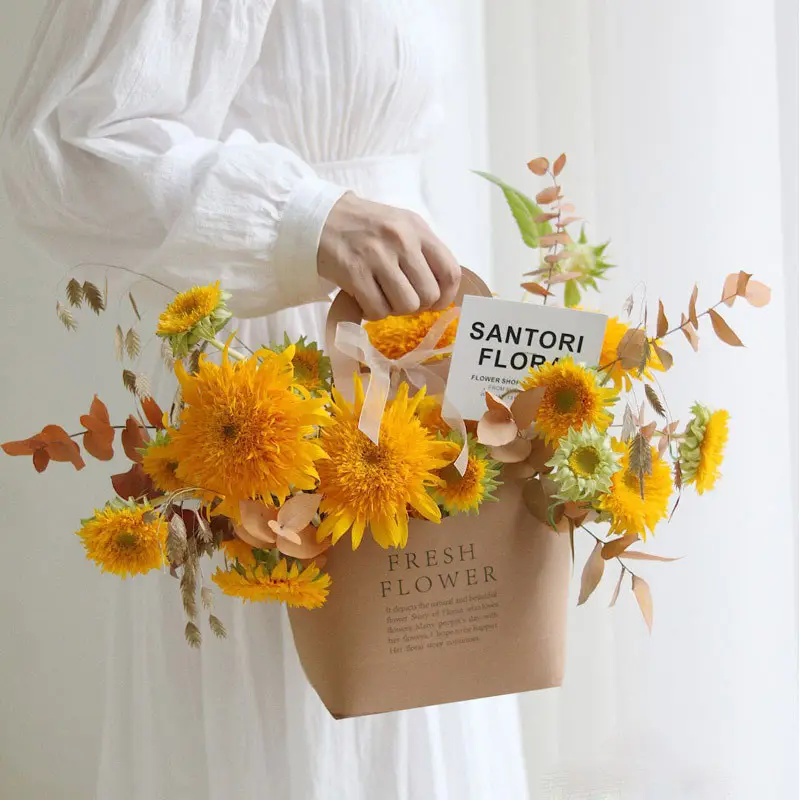Fresh Flower with Handle Floral Basket Folding Kraft Paper Flower Gift Boxes Wedding packaging products