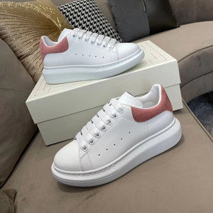 Nouvelles chaussures de sport décontractées tendance avec logo de créateur, chaussures de marche tendance, chaussures rehaussantes de haute qualité - Product Image 1