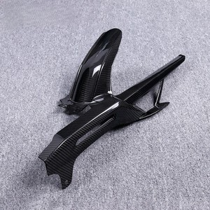 ZHONGHONG 2020-2025 Guardabarros Trasero de Fibra de Carbono 3K para Motocicleta, Acabado Brillante/Mate, Ligero y de Alta Resistencia - Product Image 3