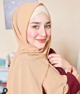 Écharpe en mousseline de haute qualité, hijab en mousseline, écharpe pour femmes musulmanes, voiles, <span class=keywords><strong>bonnet</strong></span> en mousseline perlée, tudung, châle pour femme - Product Image 2