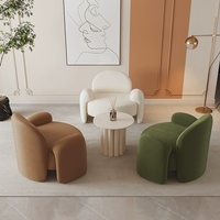 Ensemble table et chaises de réception style nordique de luxe, très tendance, pour balcon, salon de beauté, magasin de vêtements, café