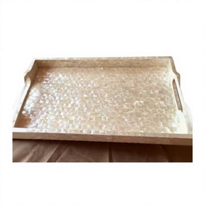 Bandeja Rectangular UrbanEdge con Diseño Clásico, Ecológica y Duradera, de Madera, para Decoración de Oficina y Uso Corporativo - Product Image 1