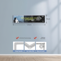Vitrine carrée moderne à fixation murale, éclairée par LED, personnalisable avec verre trempé pour la publicité de menus de marque sur mesure