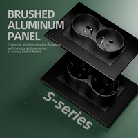 Doubles prises murales françaises Standard S EU Style moderne élégant Prise de panneau en aluminium brossé gris 250V ~ 16A