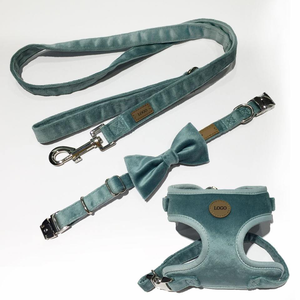 Ensemble de laisse et harnais pour chien en velours de luxe, réglable, collier et laisse doux pour chiens de petite et moyenne taille - Product Image 1