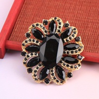 Broche créative tendance en strass, fleur en forme de diamant, accessoires vestimentaires pour femmes, corsage, cadeau, épingles