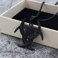 Kalung Lapis Emas 18k Baja Tahan Karat 316L Liontin Pria Viking Tanduk Tiga Kalung Simpul Celtic Tanduk Odin Perhiasan Hadiah