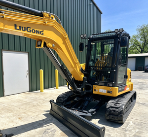 Meilleur prix pour une mini-excavatrice sur chenilles LiuGong 9057FZTS de 5 tonnes, excavatrice hydraulique pour travaux d'aménagement paysager et agricoles - Product Image 4