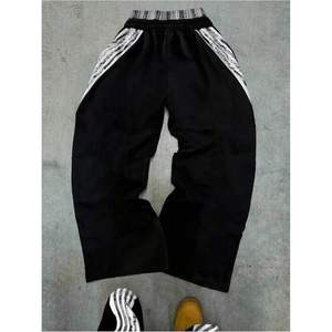 Pantalon de survêtement ample pour homme, coupe large, taille élastique avec cordon de serrage, style streetwear, avec bande latérale, respirant, en polyester et coton - Product Image 3