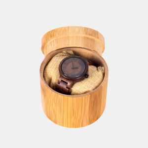 Montre d'infirmière légère en bambou écologique personnalisée, accessoire unique par TailoredProjects pour Shopify - Product Image 2