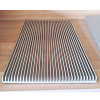 Plaque de dissipateur thermique en aluminium 6063 de grande taille, boîtier de dissipateur thermique, dissipateur thermique en aluminium de 100 mm, alliage d'aluminium anodisé, fabricant de pièces polies