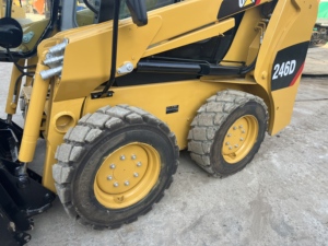 Good Condition Used CAT246D Skid Steer Loader, Original Engine, Low Working Hours, Multifunctional Attachments Available. - Product Image 4