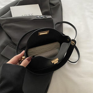 Bolsos de Mano de Cuero Genuino de Lujo Unisex de Nueva Moda con Cierre de Cremallera, Impermeables, Diseño 2025 - Product Image 3