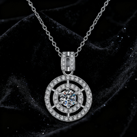 Haut de gamme S925 argent Sterling Double anneau VVSD couleur 0.5CT Moissanite rond pendentif collier pour les femmes