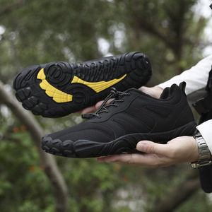 2025 nuevas <span class=keywords><strong>botas</strong></span> de algodón de felpa impermeables de cinco dedos para hombres, zapatos ligeros para correr al aire libre, ciclismo, zapatos descalzos para mujeres - Product Image 4