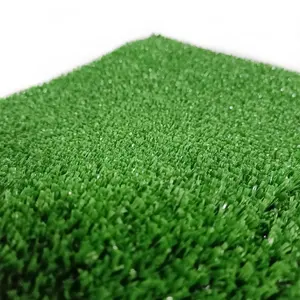 Vendita calda paesaggistica in erba artificiale per tappeto erboso da giardino