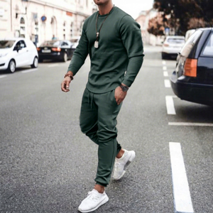 Ensemble de survêtement pour homme, couleur unie, col rond, manches longues, pantalon à cordon de serrage, vêtements décontractés d'automne, coupe régulière, coton respirant, ensemble de jogging - Product Image 1
