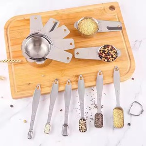 Juego de cucharas y <span class=keywords><strong>tazas</strong></span> medidoras de acero inoxidable de 13 piezas de alta resistencia, juego de cucharaditas apilables que se adapta <span class=keywords><strong>a</strong></span> tarros de especias o líquidos - Product Image 2