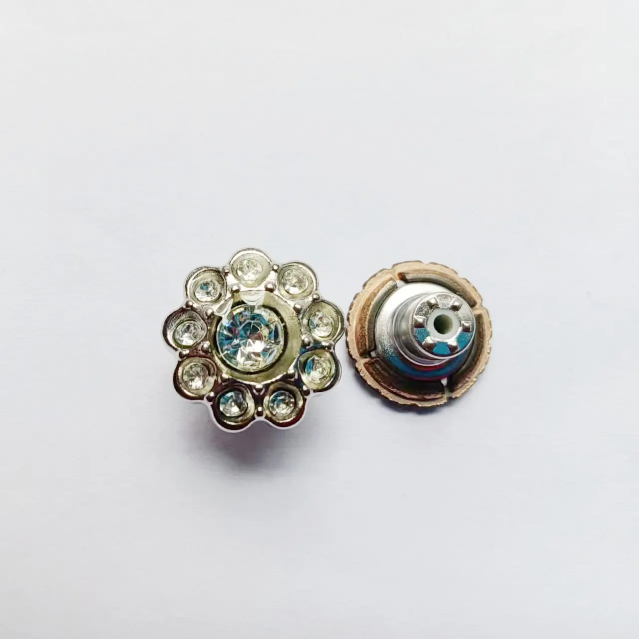 Fashion Rhinestone Sewing Shank Diamond Shirt Button Metal Crystal Luxury Zinc Alloy Flower Shape Gold Button