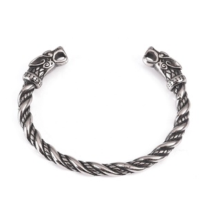 Gioielli Storici all'Ingrosso: Bracciale da Uomo in Acciaio Inossidabile 316L, Bracciale Vichingo con Lupo, Gioielli da Polso - Product Image 1