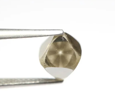 สีน้ำตาล