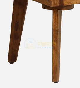 Fauteuil d'appoint en bois de Sheesham sculpté géométriquement avec siège rembourré et pieds effilés, mobilier moderne et artistique pour chambre et salon - Product Image 3