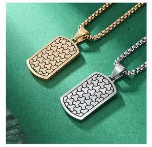 Fábrica al por mayor de acero inoxidable geométrico rectángulo forma colgantes moda impermeable joyería <span class=keywords><strong>collares</strong></span> <span class=keywords><strong>para</strong></span> hombres regalos masculinos - Product Image 1