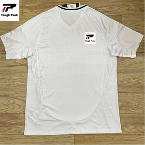 เสื้อฟุตบอลทีมชาติแอลเบีย รุ่นเหย้า เยือน และรุ่นที่สาม ปี 2026-27 แบบสั่งทำพิเศษ พร้อมพิมพ์โลโก้ย้อนยุค สำหรับการตัดเย็บเสื้อฟุตบอลทีม - Product Image 2