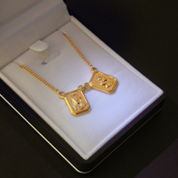 Collier scapulaire en acier inoxydable plaqué or avec médaille carrée catholique Vierge de Carmen de Guadalupe, bijou sacré de Jésus