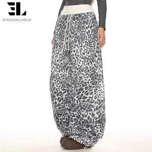 <span class=keywords><strong>Pantaloni</strong></span> Larghi LARSUR Personalizzati in Twill di Cotone con Stampa Leopardata e Camouflage, Jeans <span class=keywords><strong>Classici</strong></span> a Gamba Larga e Dritta per <span class=keywords><strong>Donna</strong></span> - Product Image 3