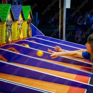 Trailer per gioco da fiera Mad Dog Dash per interni/esterni con telaio in metallo, ideale per eventi, noleggio, giostre, case gioco e trampolini - Product Image 2