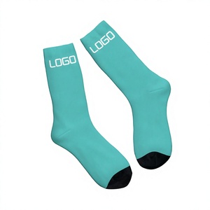 Chaussettes de sport personnalisées respirantes antidérapantes à séchage rapide en spandex tricoté uni pour l'été avec logo sur le revers pour la course et le basketball - Product Image 5
