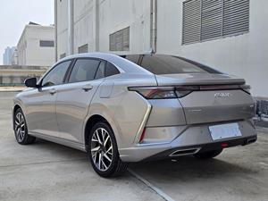 Dongfeng Aeolus Yixuan 2020 230T Berline Sportive à Traction Avant Sièges Arrière Rabattables Grand Écran Tactile Idéale pour Jeunes Familles - Product Image 2