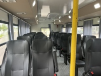 SHACMAN F3000 430hp 6x6 bus de passagers personnalisé par des professionnels pour les besoins de transport commercial