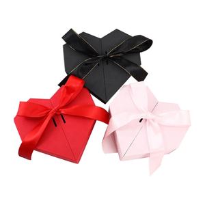 Cajas <span class=keywords><strong>de</strong></span> regalo magnéticas rojas <span class=keywords><strong>de</strong></span> <span class=keywords><strong>San</strong></span> Valentín, flor en forma <span class=keywords><strong>de</strong></span> corazón/caja <span class=keywords><strong>de</strong></span> papel <span class=keywords><strong>de</strong></span> embalaje <span class=keywords><strong>de</strong></span> Chocolate, caja <span class=keywords><strong>de</strong></span> regalo <span class=keywords><strong>de</strong></span> corazón <span class=keywords><strong>de</strong></span> lujo <span class=keywords><strong>para</strong></span> Arreglo Floral - Product Image 6