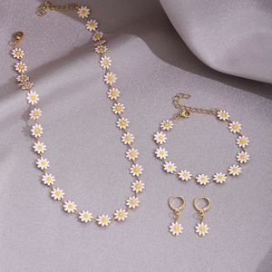 Nuevo Conjunto Delicado de Pulsera y Collar con Dijes de Margaritas Pequeñas y Girasoles en Forma de Gota de Aceite de Colores Frescos - Product Image 2