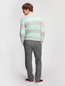 Suéter de Punto a Rayas Minimalista para Hombre, Corte Ajustado, Cuello Redondo - Product Image 5