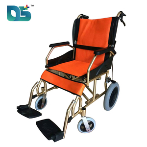 アルミ合金フレームPUタイヤシートメッシュ調整可能ペダル折りたたみ背もたれナースブレーキ手動車椅子 - Product Image 3