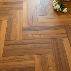 Parquet en bois d'ingénierie à chevrons en frêne européen, style moderne, technique de pose clic, finition lisse - Product Image 4