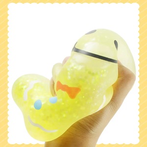 Juguete Antiestrés de Lentejuelas Transparentes de Rebote Lento, Juguete Blandito de Dibujos Animados Navideños, Regalo Perfecto para Niños y Niñas - Product Image 2