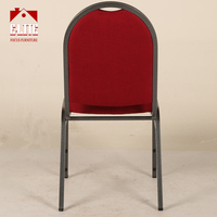 Célèbre chaise de banquet rouge en métal avec cadre argenté pour ferme, restaurants, bars, mariages, marché canadien exporté