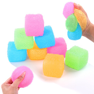 Juguetes de descompresión transfronterizos de malta con textura de libro rojo pequeño, en forma de cubo de hielo, con sonido, de rebote lento y para aliviar el estrés - Product Image 3