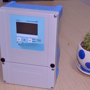 เครื่องส่งสัญญาณวัดค่า pH/ORP รุ่น CPM253-MR0005 ของ Endress+Hauser เครื่องวัดค่า pH อุตสาหกรรม ความแม่นยำ 0.01 pH เครื่องวิเคราะห์คุณภาพน้ำสแตนเลส - Product Image 1