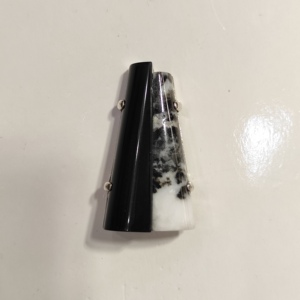 จี้เงินแท้ 925 ประดับด้วยหินลายม้าลายและหินอาเกตสีดำ - Product Image 1