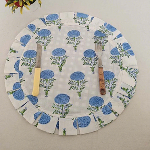 Manteles Individuales Reversibles Azul Claro Modernos con Diseño Floral Estampado a Mano, Borde con Volantes, Reutilizables y Desechables para Comedor, Hogar, Bodas y Banquetes - Product Image 1