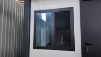 Conteneur pliable en kit, maison préfabriquée écologique et économe en énergie avec balcon pour hôtel, usage extérieur, chantier de construction, camp