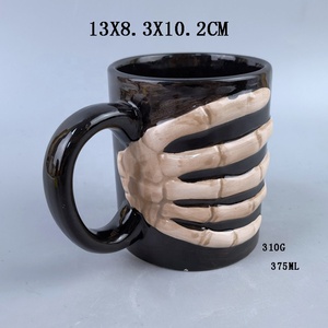 Taza de té de cerámica con forma de dedo <span class=keywords><strong>travieso</strong></span> para Halloween, taza de café con forma de hueso, tazas de agua para regalo de vacaciones - Product Image 6